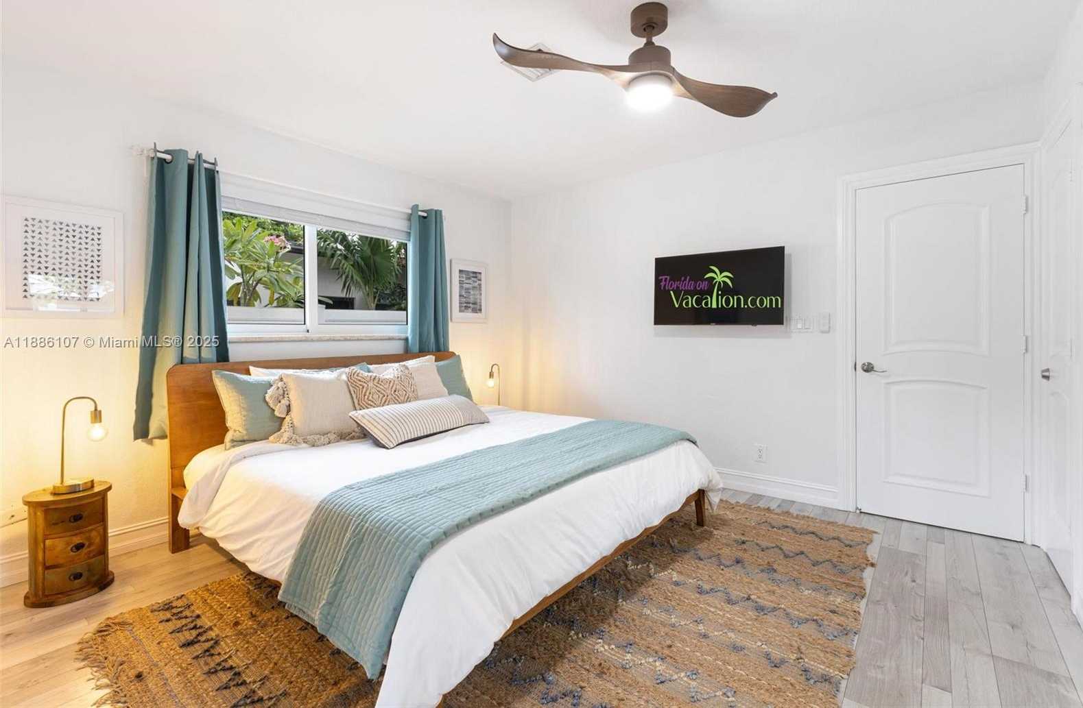 Small Image of 2580 SOUTH EAST 2ND CT, Pompano Beach Number 6