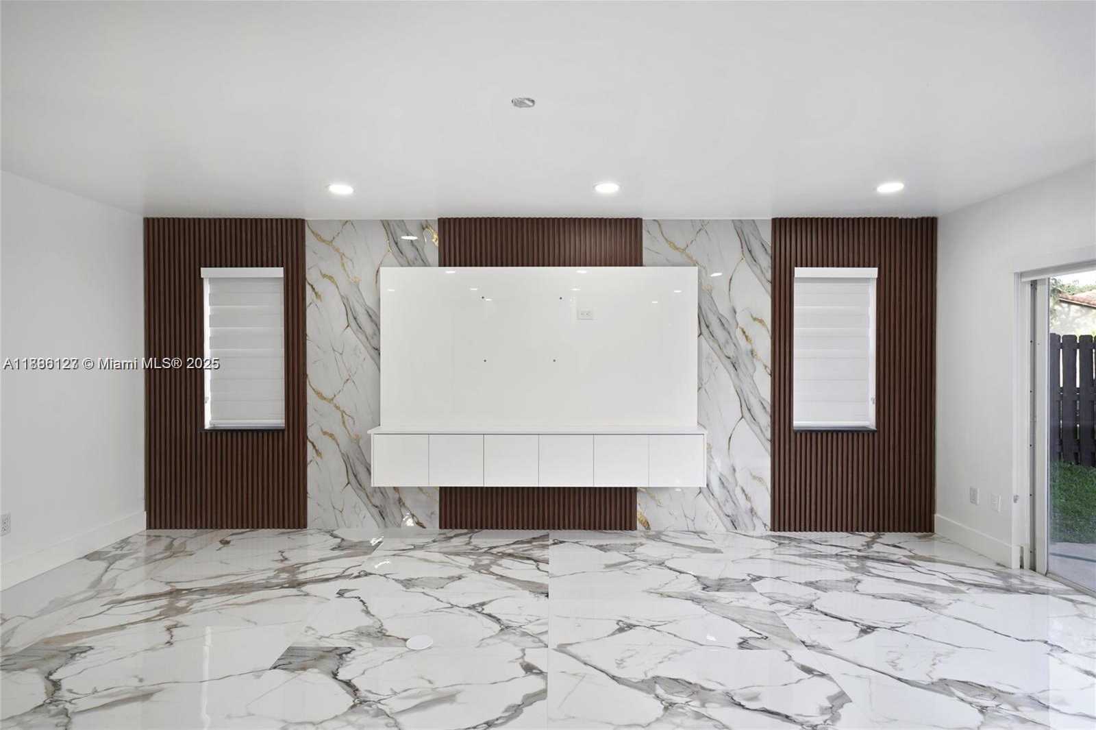 Small Image of 14672 VISTA LUNA DR, Davie Number 11