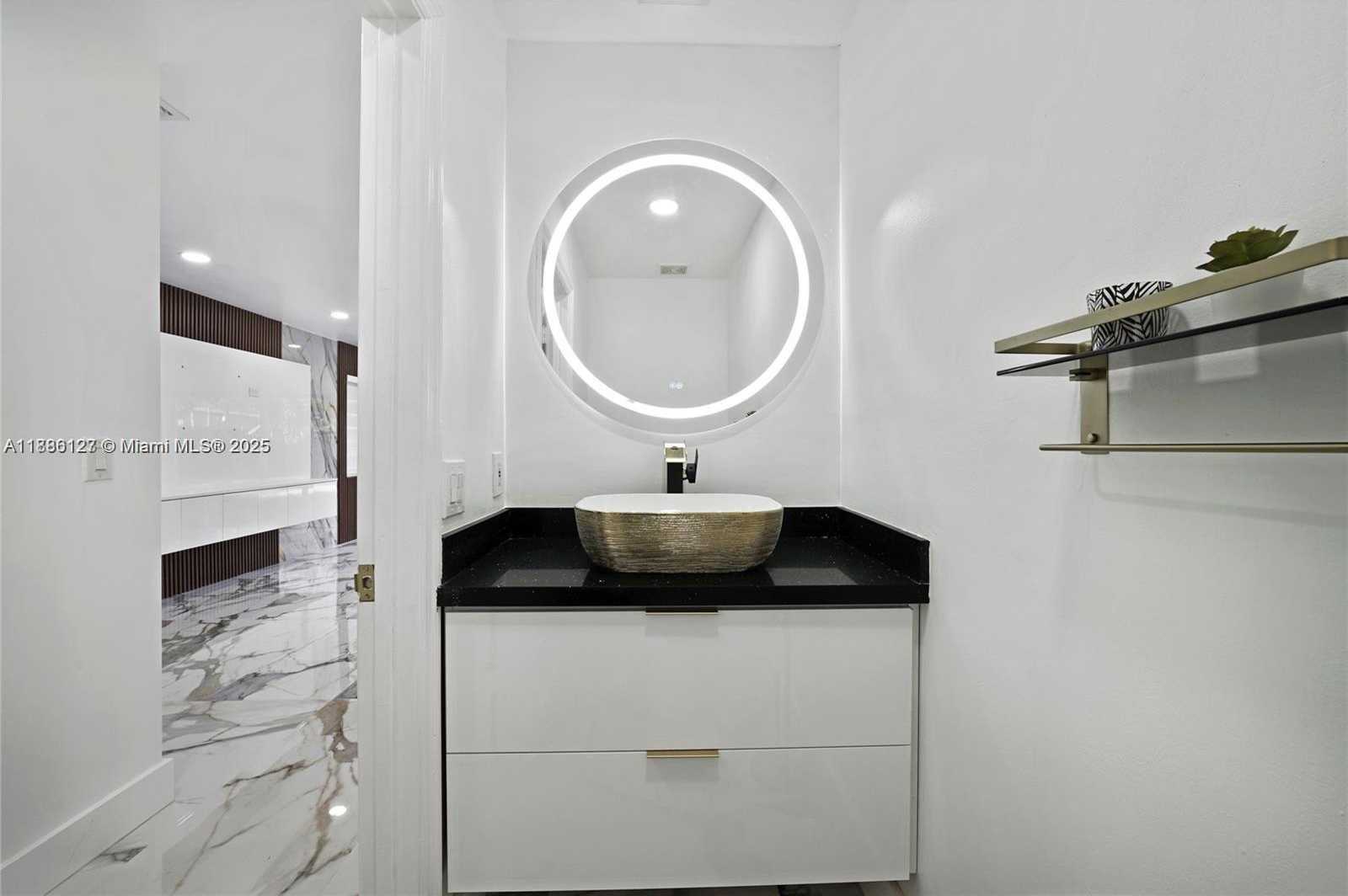 Small Image of 14672 VISTA LUNA DR, Davie Number 17