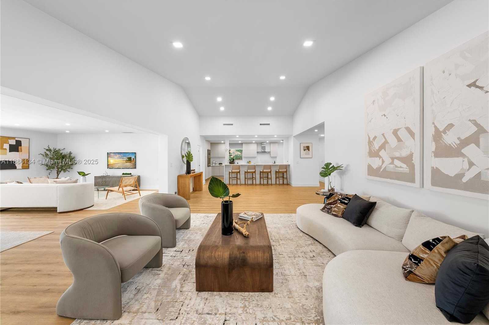 Small Image of 410 SOUTH SHORE DR, Miami Beach Number 16
