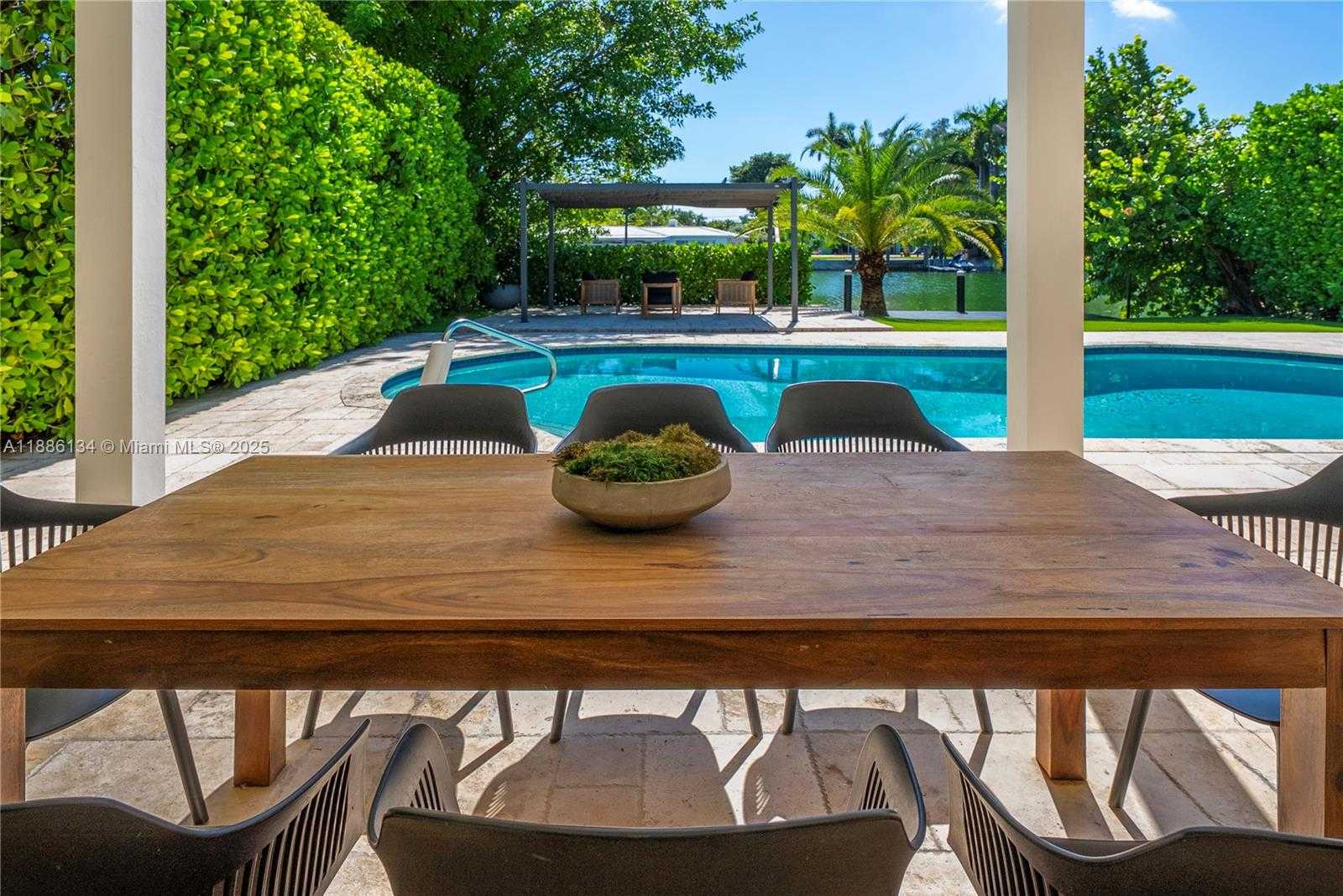 Small Image of 410 SOUTH SHORE DR, Miami Beach Number 22