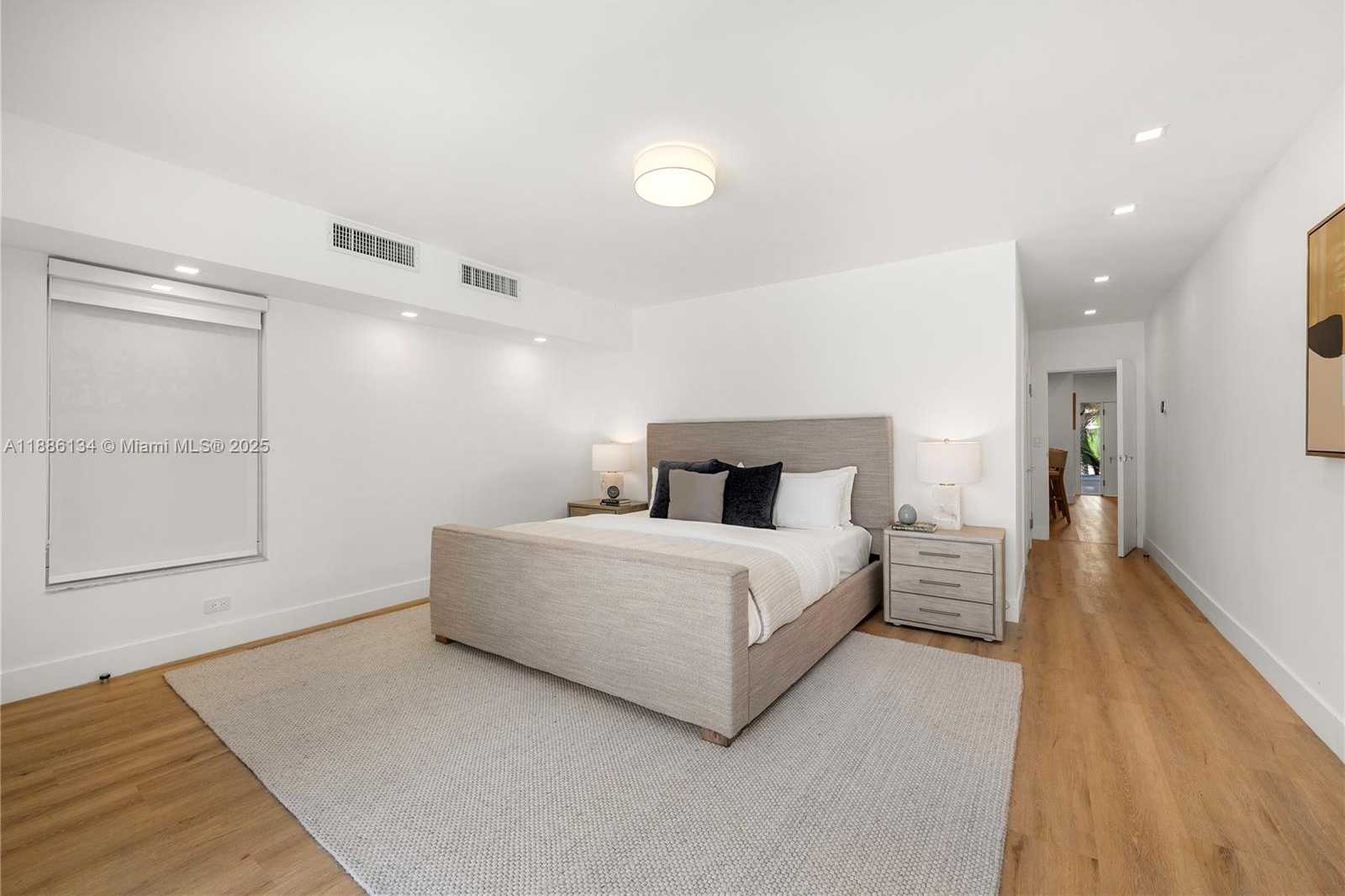 Small Image of 410 SOUTH SHORE DR, Miami Beach Number 29