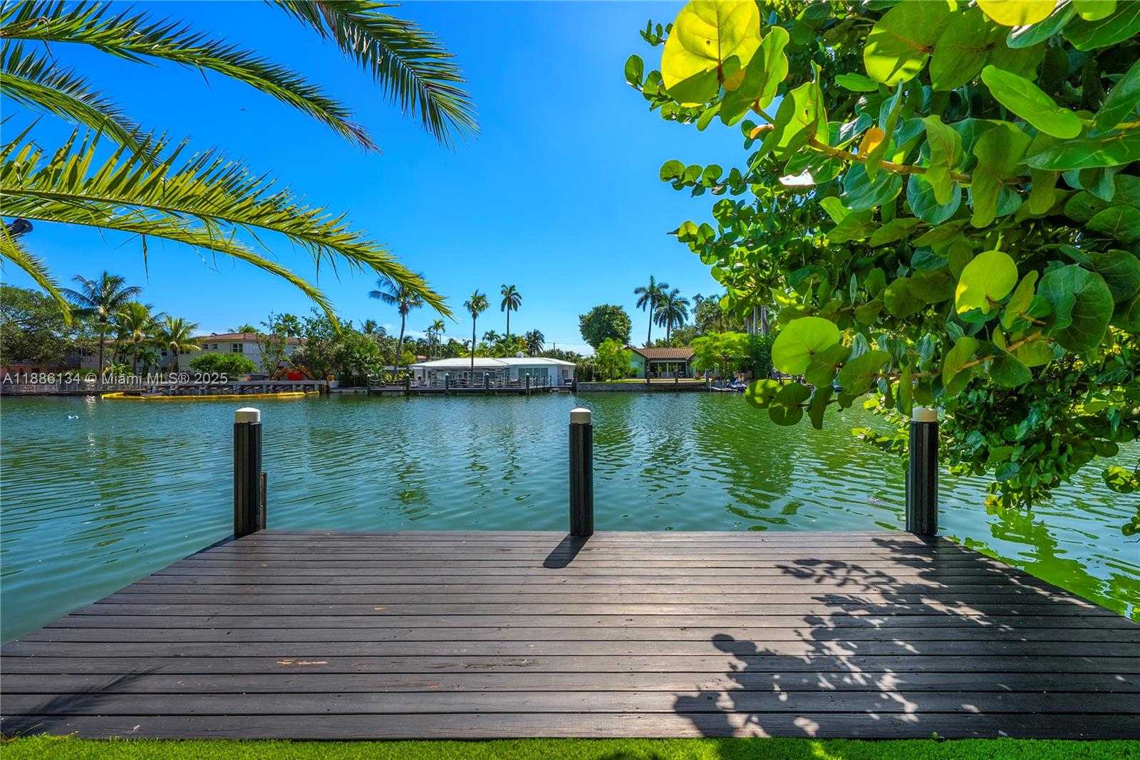 Small Image of 410 SOUTH SHORE DR, Miami Beach Number 40