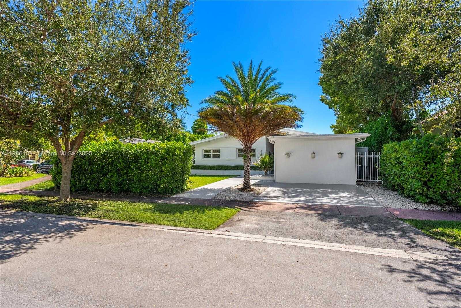 Small Image of 410 SOUTH SHORE DR, Miami Beach Number 49