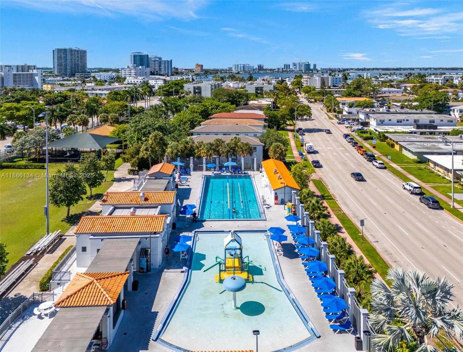 Small Image of 410 SOUTH SHORE DR, Miami Beach Number 57