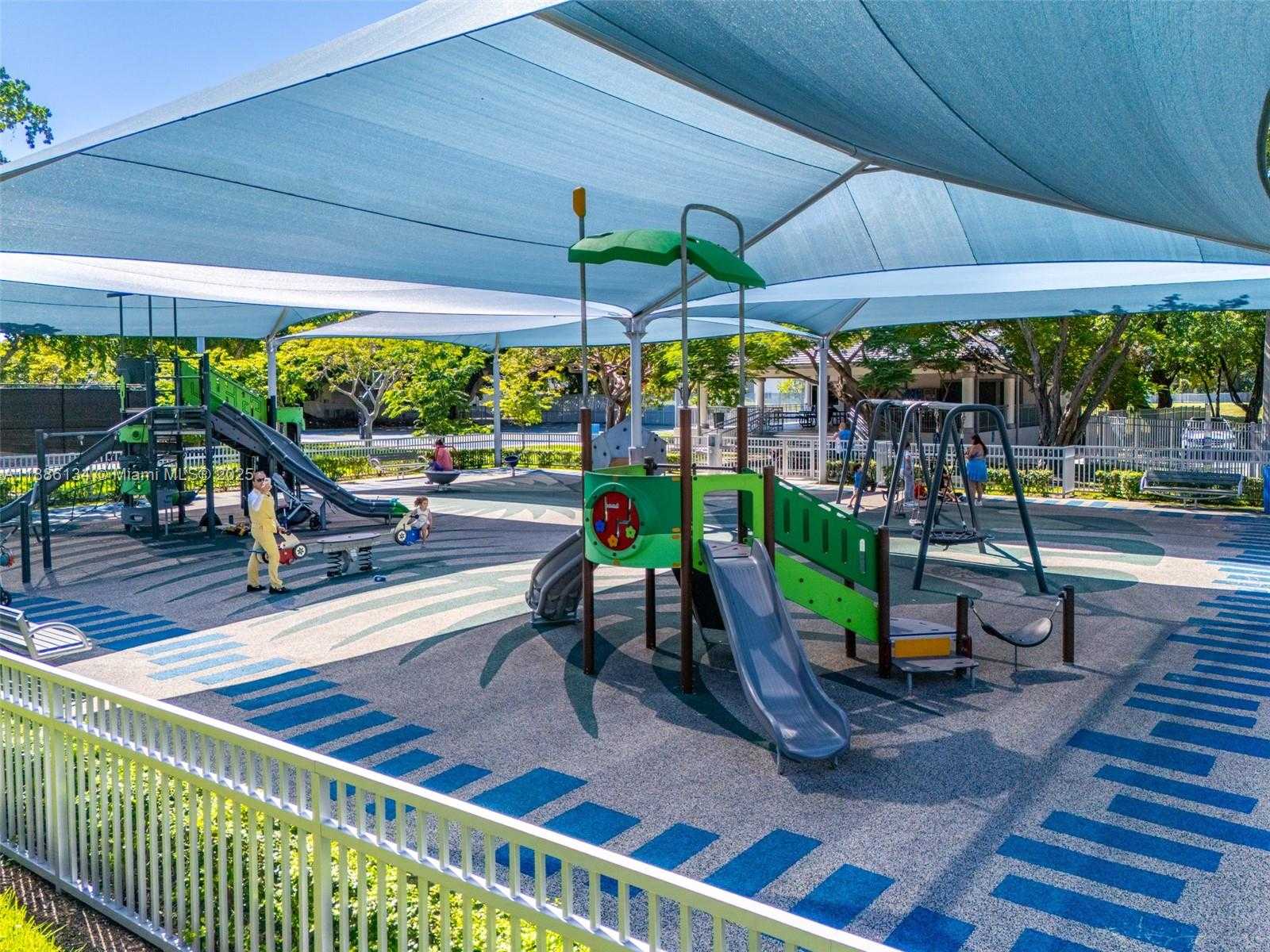 Small Image of 410 SOUTH SHORE DR, Miami Beach Number 59