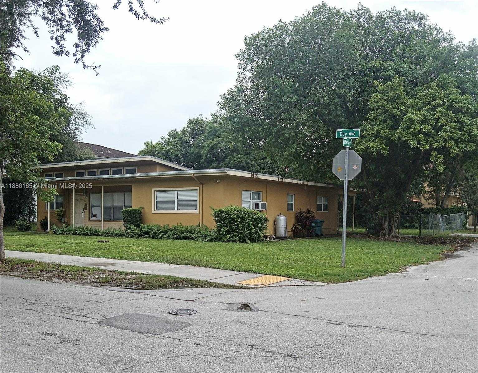 Small Image of 3256 DAY AVE, Miami Number 2