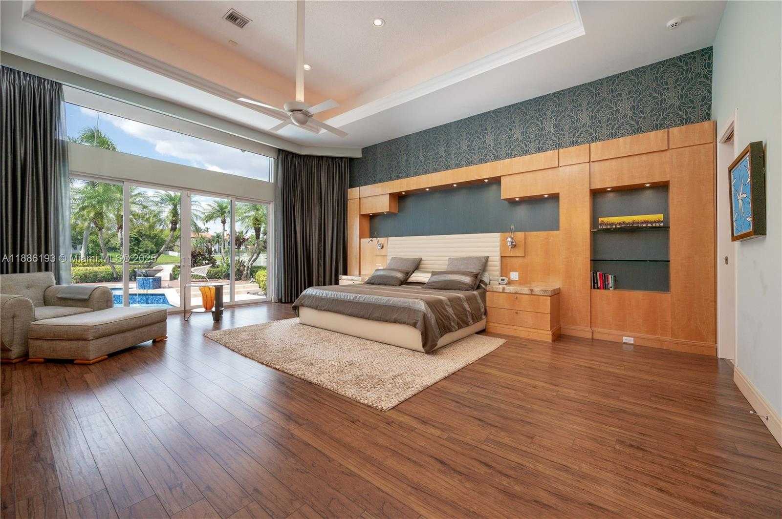 Small Image of 3425 SADDLEBROOK LN, Weston Number 15