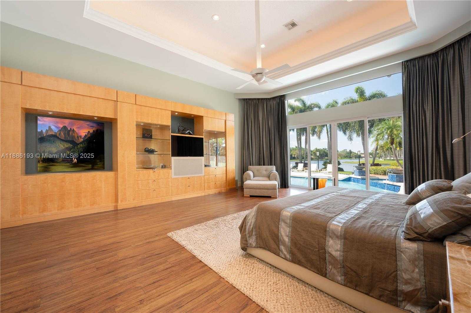 Small Image of 3425 SADDLEBROOK LN, Weston Number 17