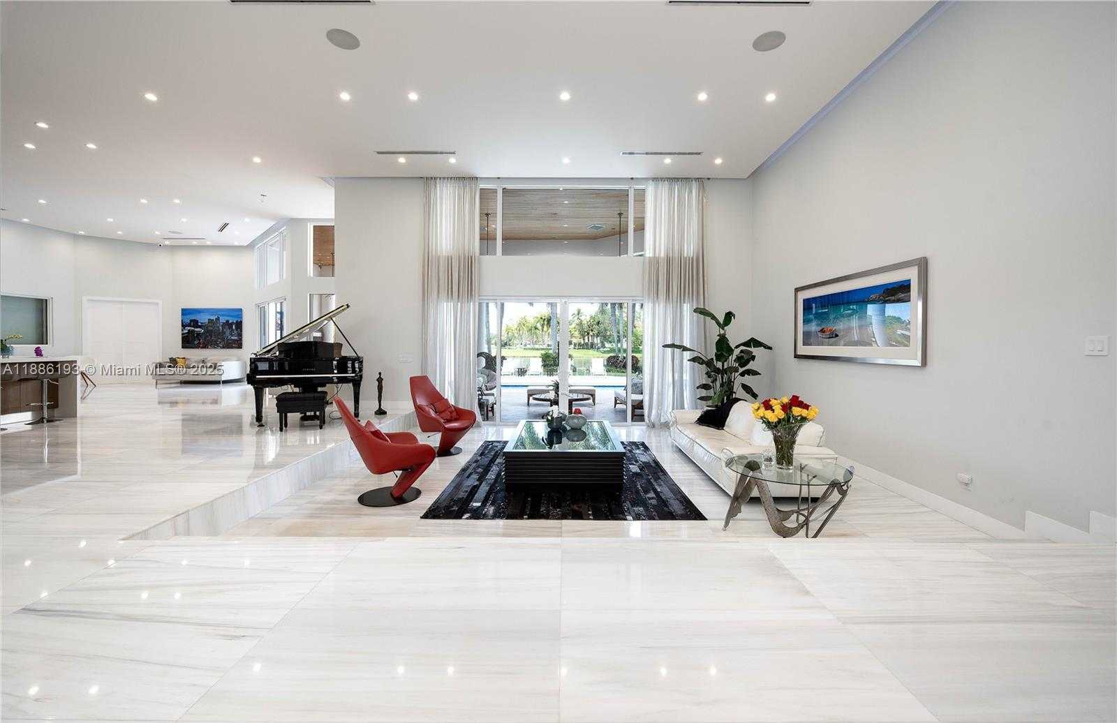 Small Image of 3425 SADDLEBROOK LN, Weston Number 4