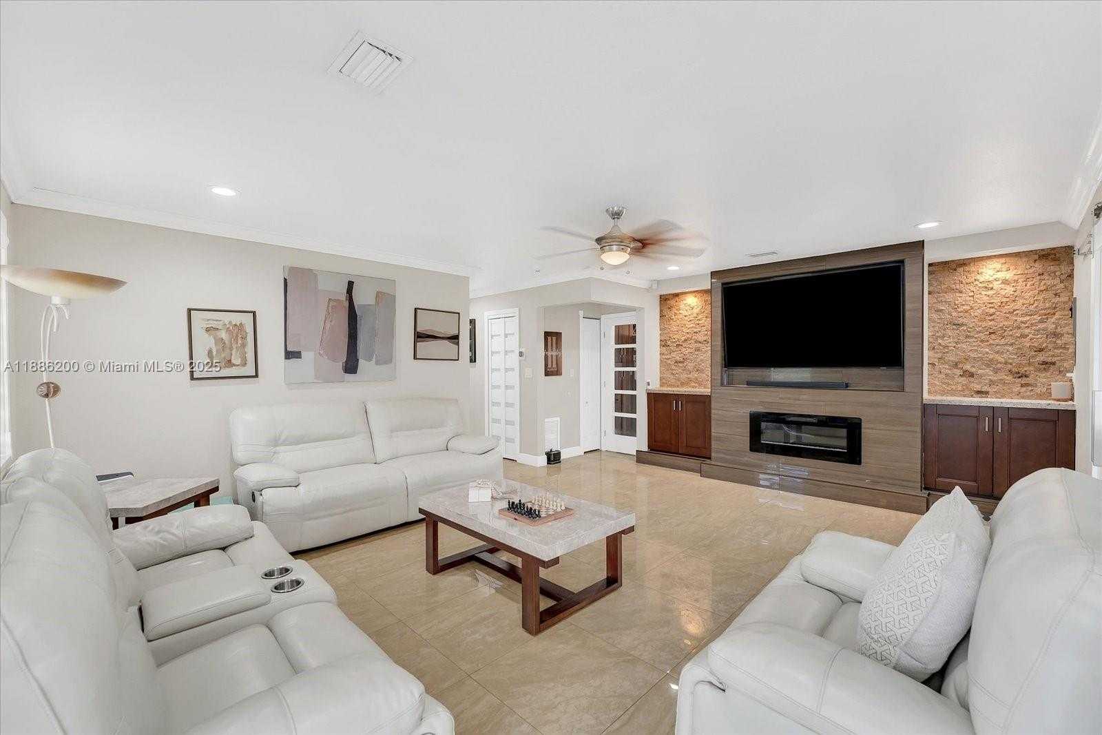 Small Image of 9796 NORTH WEST 28TH TER, Doral Number 19