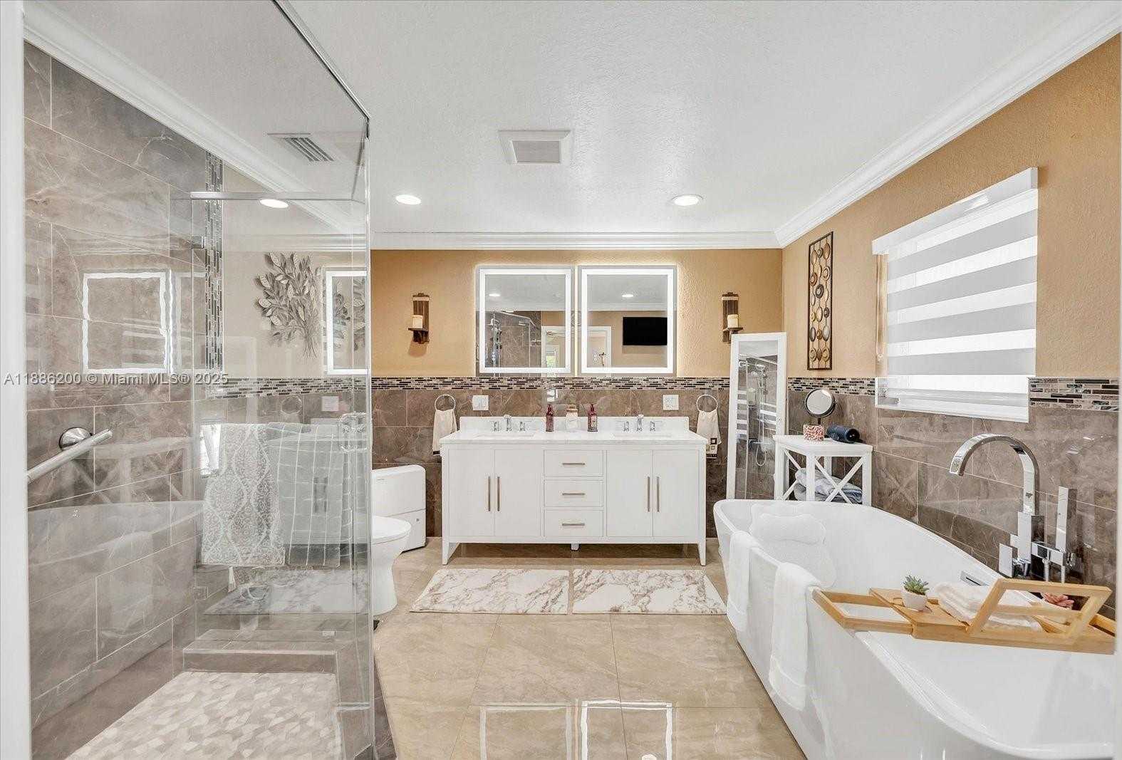 Small Image of 9796 NORTH WEST 28TH TER, Doral Number 29