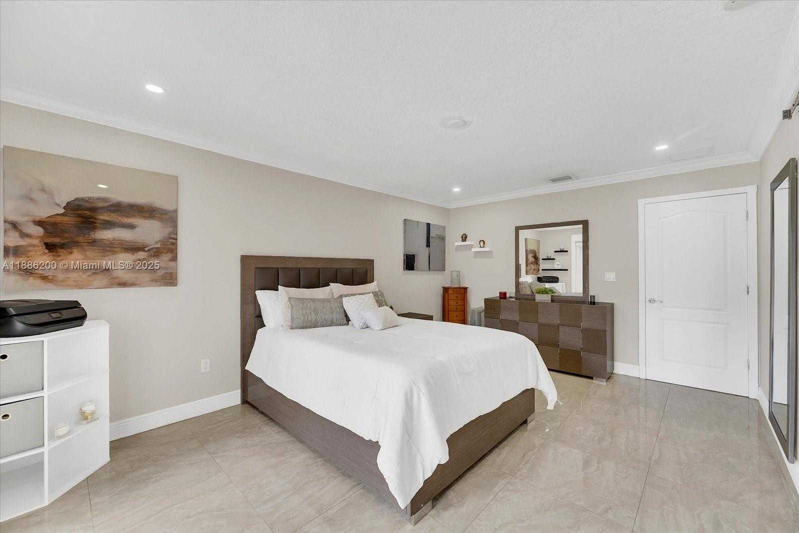 Small Image of 9796 NORTH WEST 28TH TER, Doral Number 33