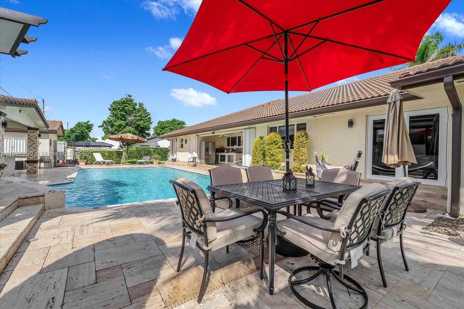 Small Image of 9796 NORTH WEST 28TH TER, Doral Number 37