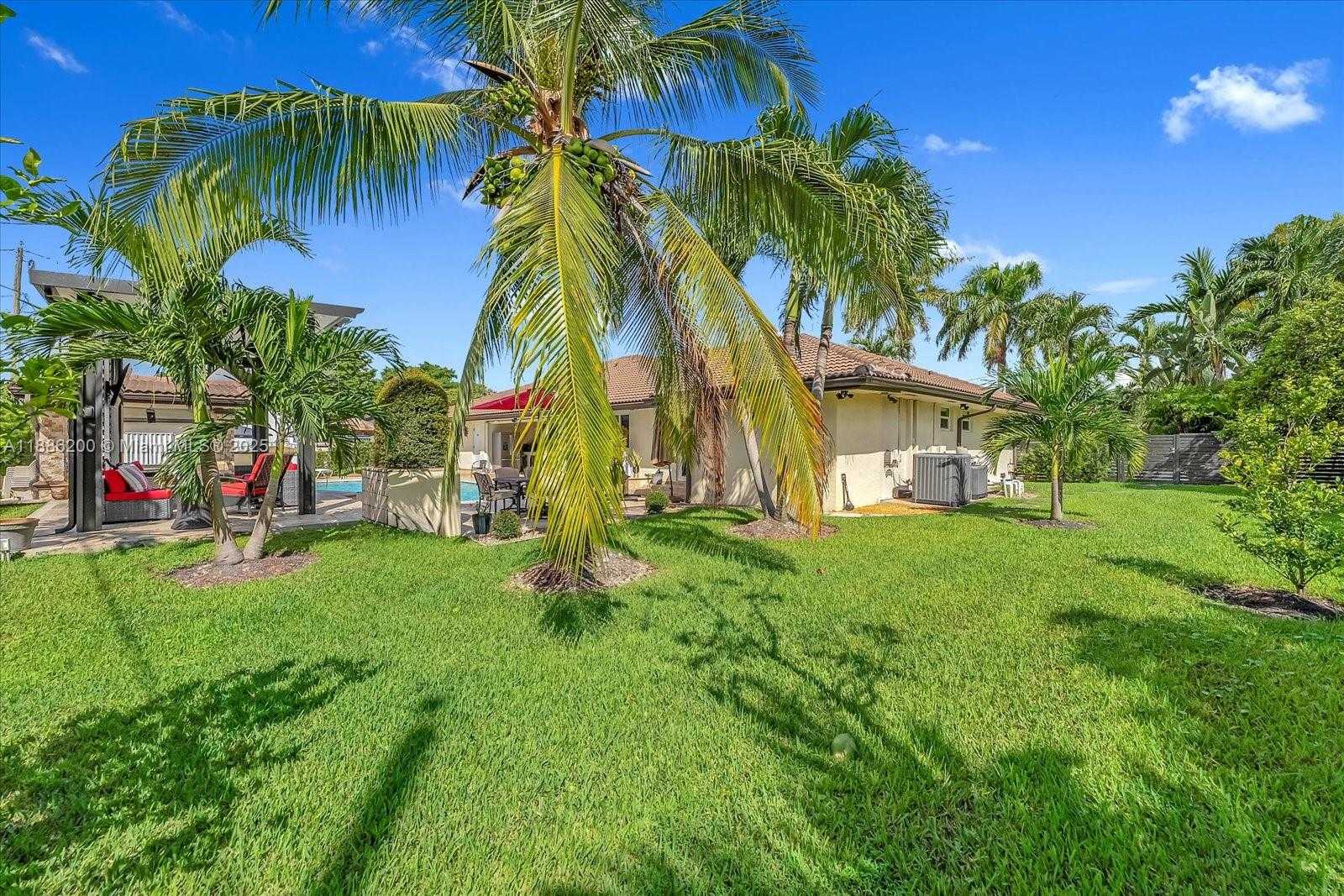 Small Image of 9796 NORTH WEST 28TH TER, Doral Number 41