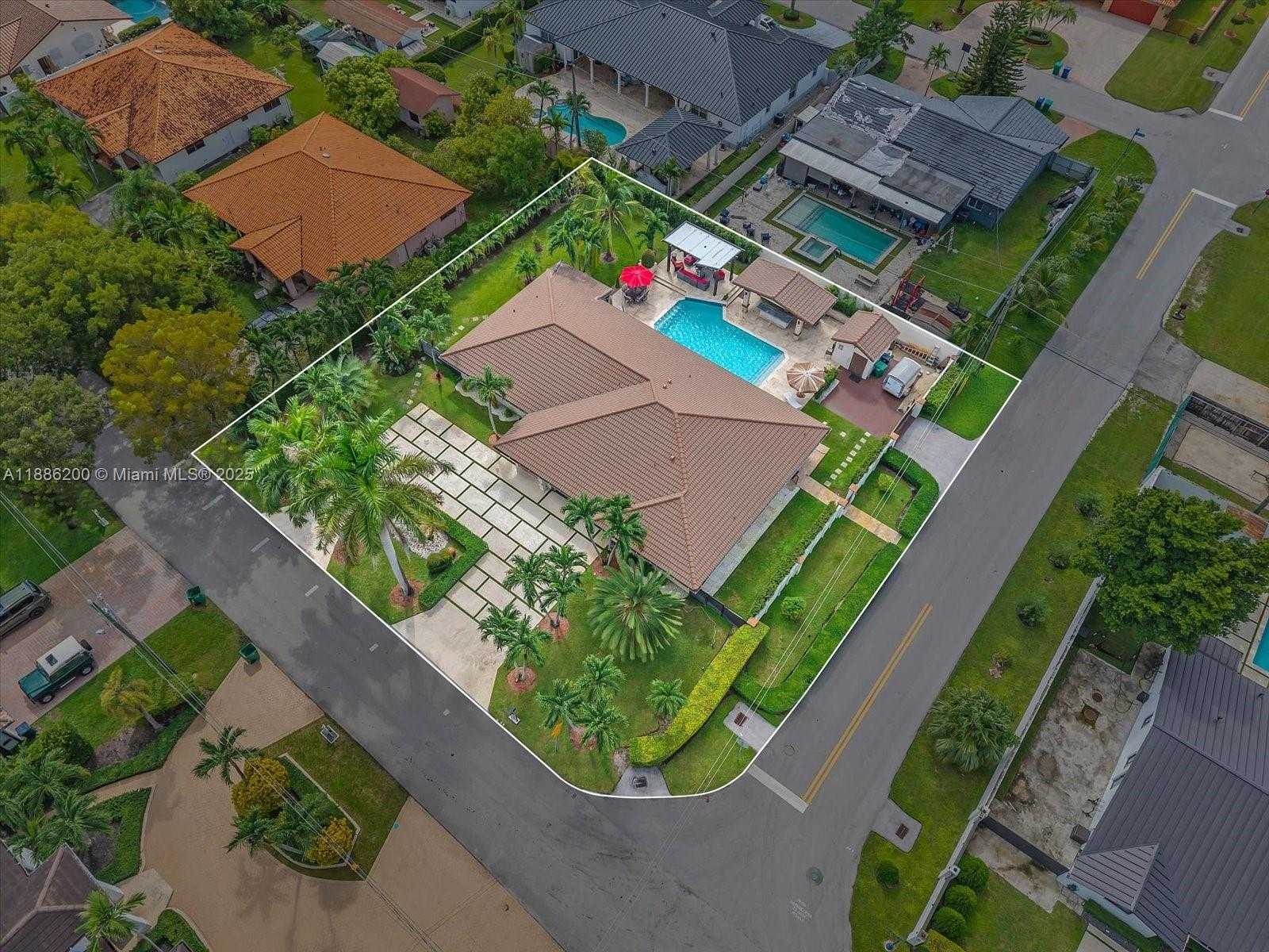 Small Image of 9796 NORTH WEST 28TH TER, Doral Number 51