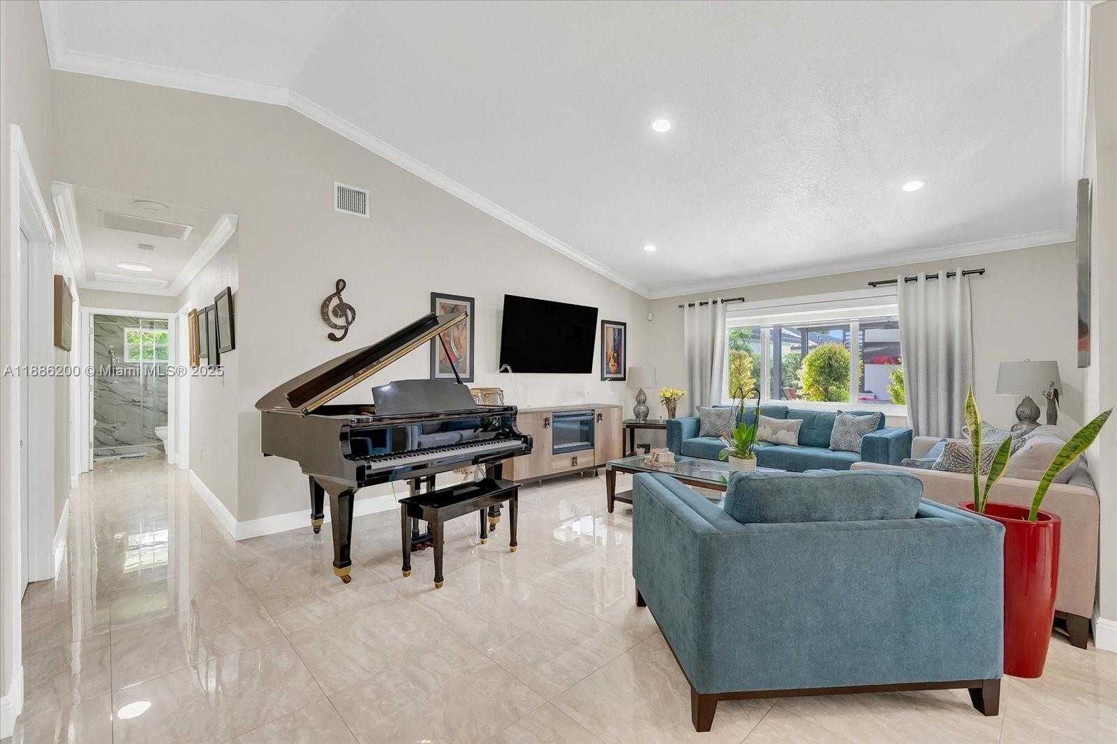 Small Image of 9796 NORTH WEST 28TH TER, Doral Number 8