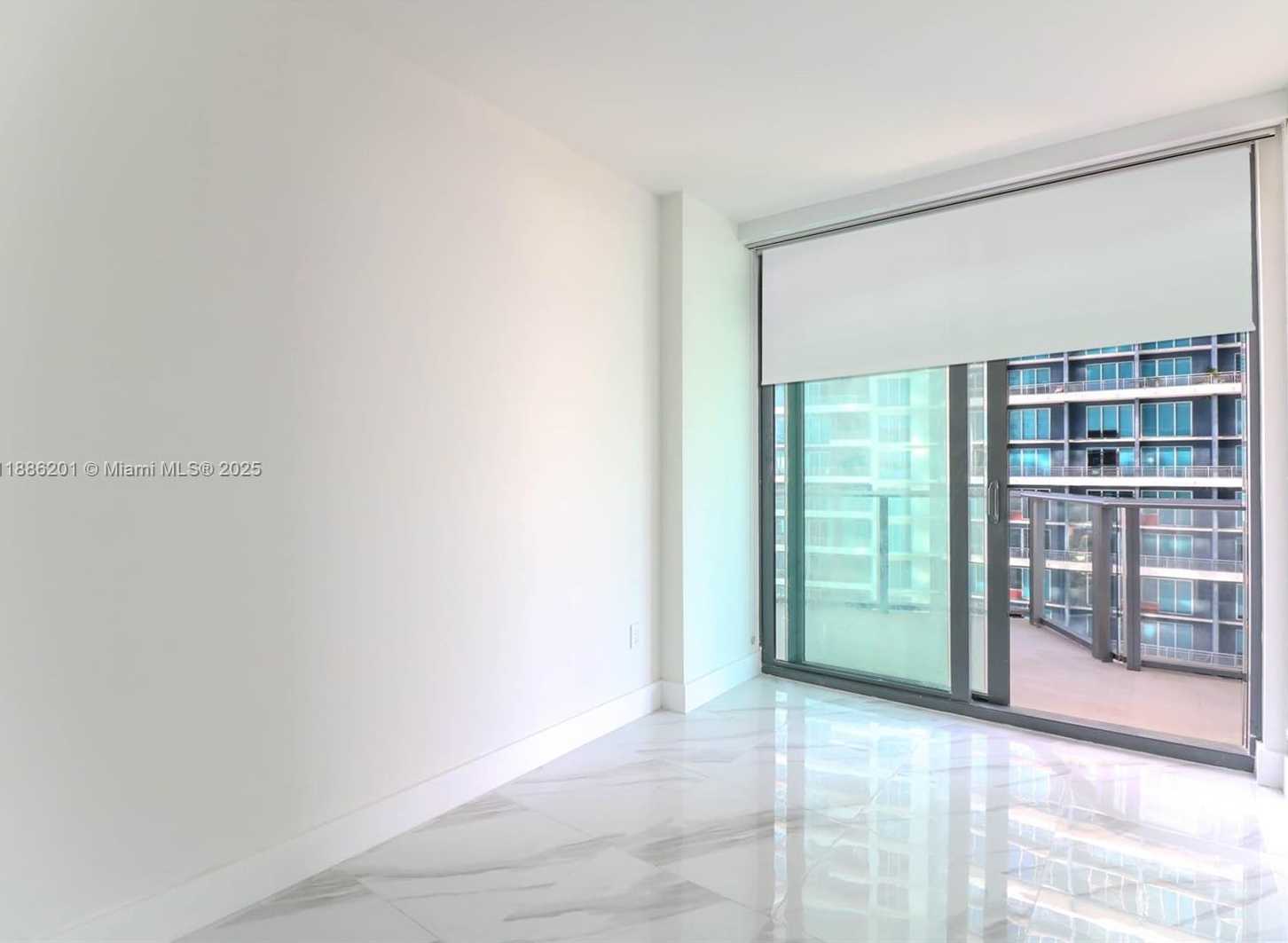 Small Image of 1300 SOUTH MIAMI AVE, Miami Number 4