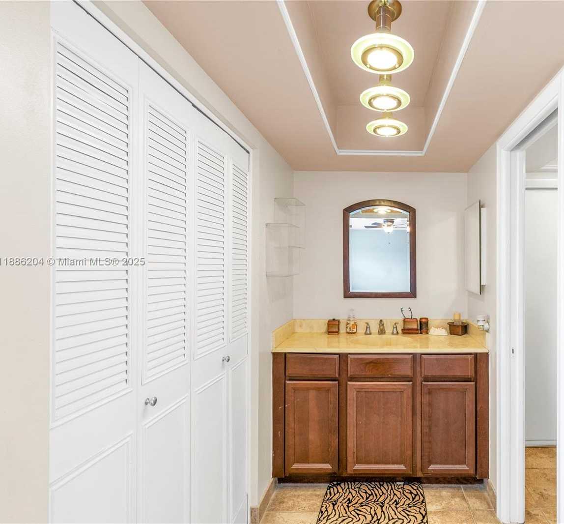 Small Image of 6520 SOUTH WEST 20TH ST, Plantation Number 11