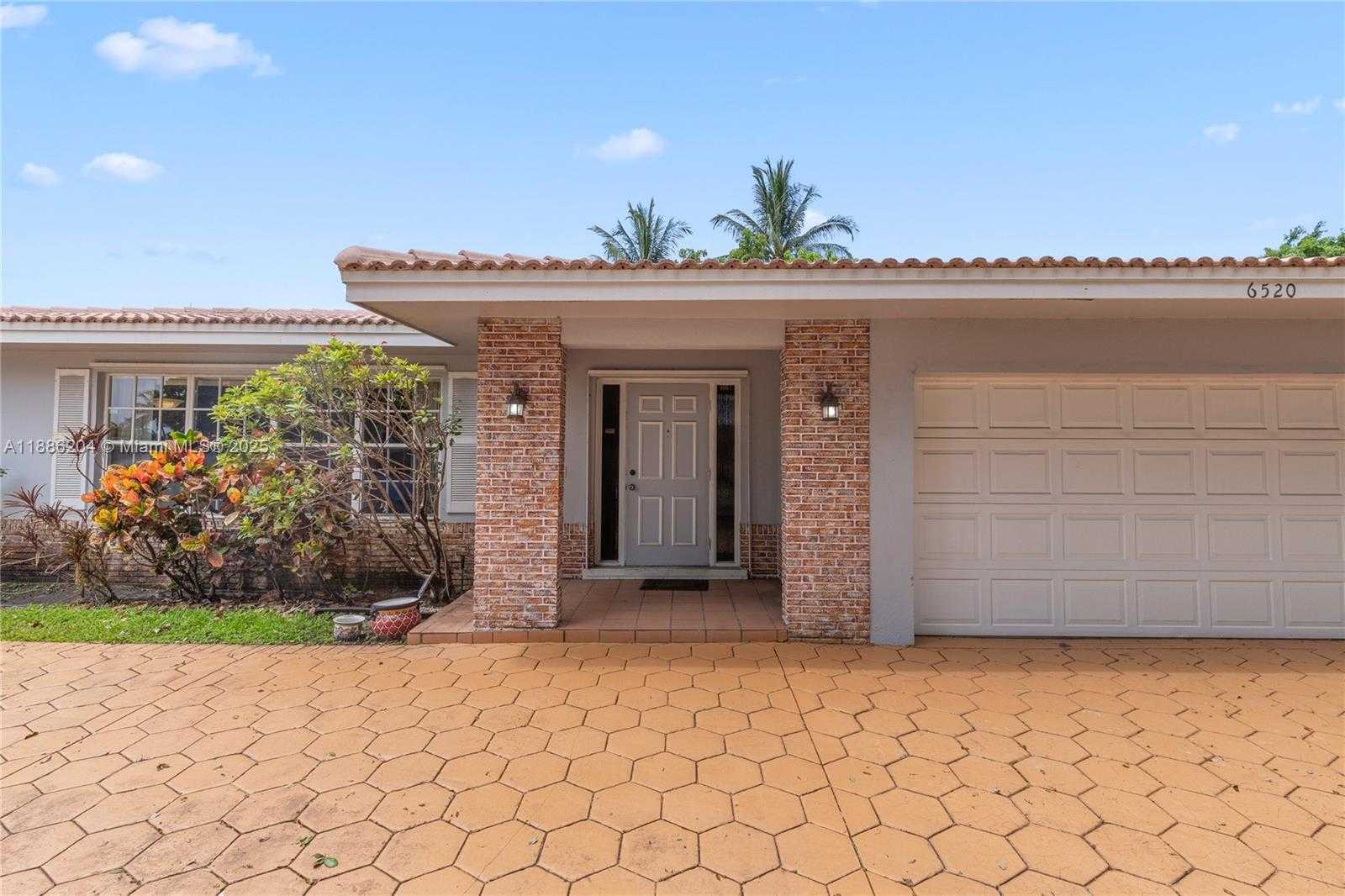 Small Image of 6520 SOUTH WEST 20TH ST, Plantation Number 2