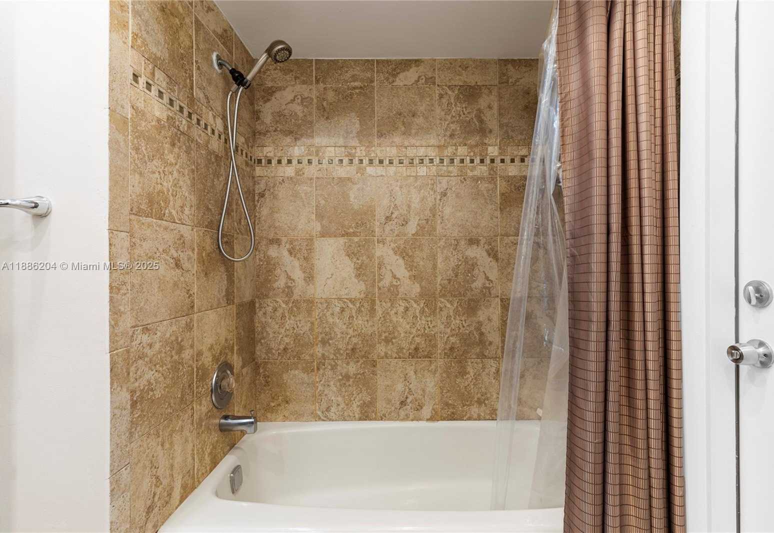 Small Image of 6520 SOUTH WEST 20TH ST, Plantation Number 26