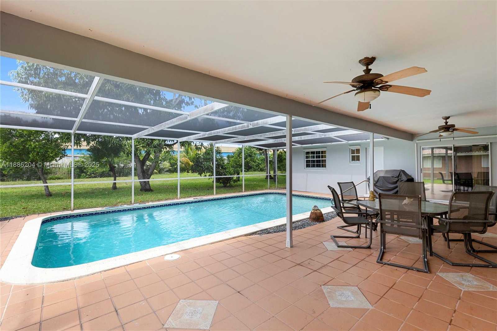 Small Image of 6520 SOUTH WEST 20TH ST, Plantation Number 28