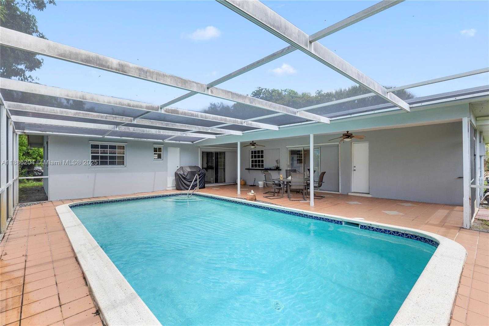 Small Image of 6520 SOUTH WEST 20TH ST, Plantation Number 30