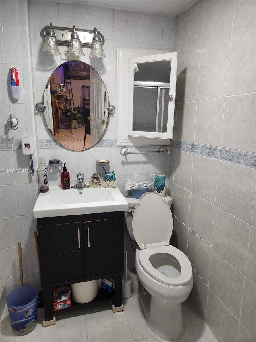 Small Image of 614 EAST 56TH ST, Hialeah Number 50
