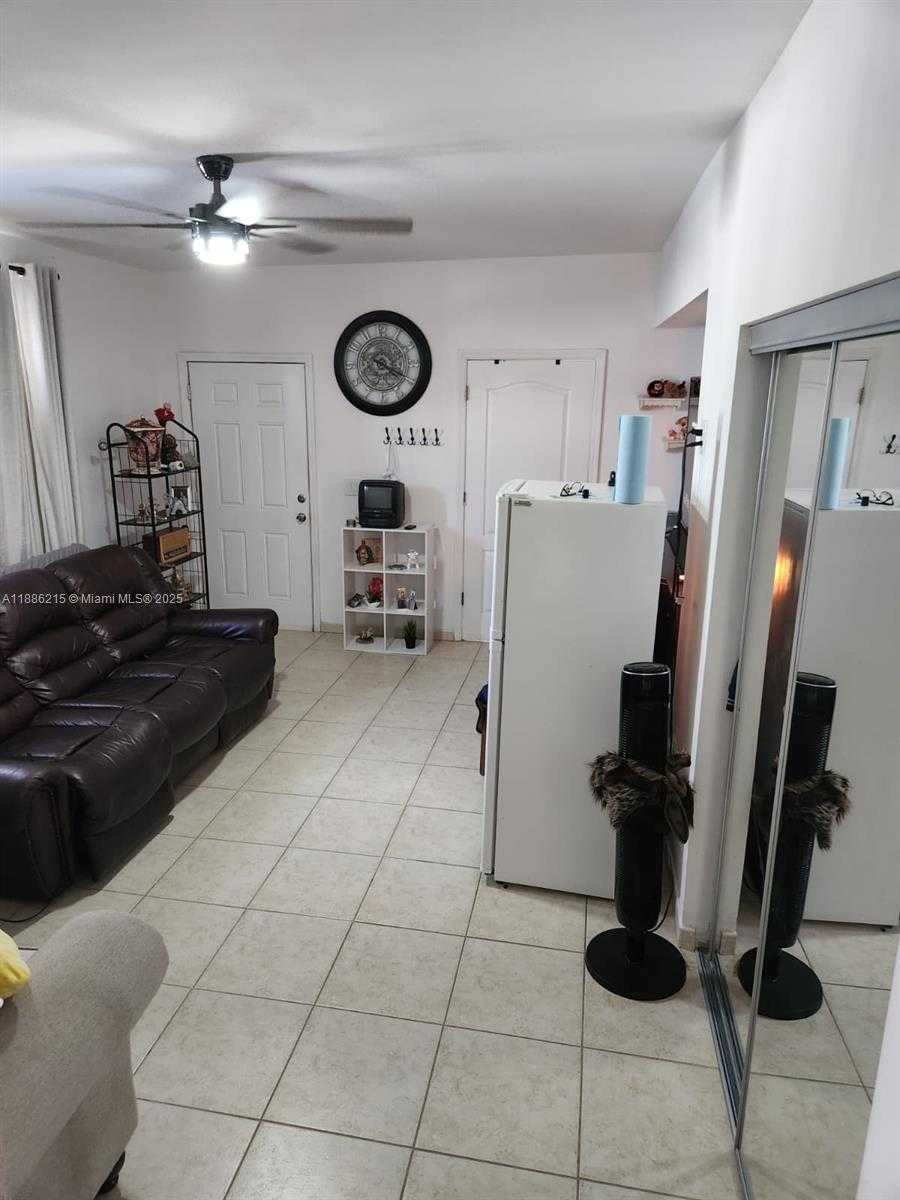 Small Image of 614 EAST 56TH ST, Hialeah Number 57