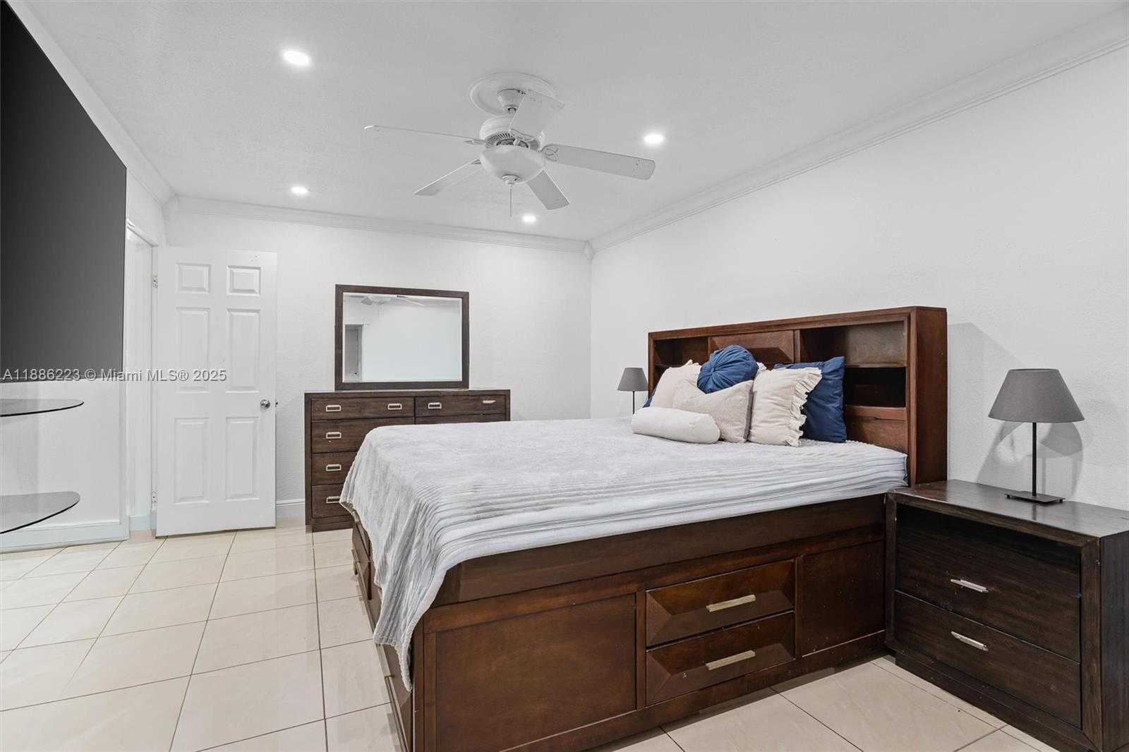 Small Image of 1695 NORTH BLUEBIRD LN, Homestead Number 21