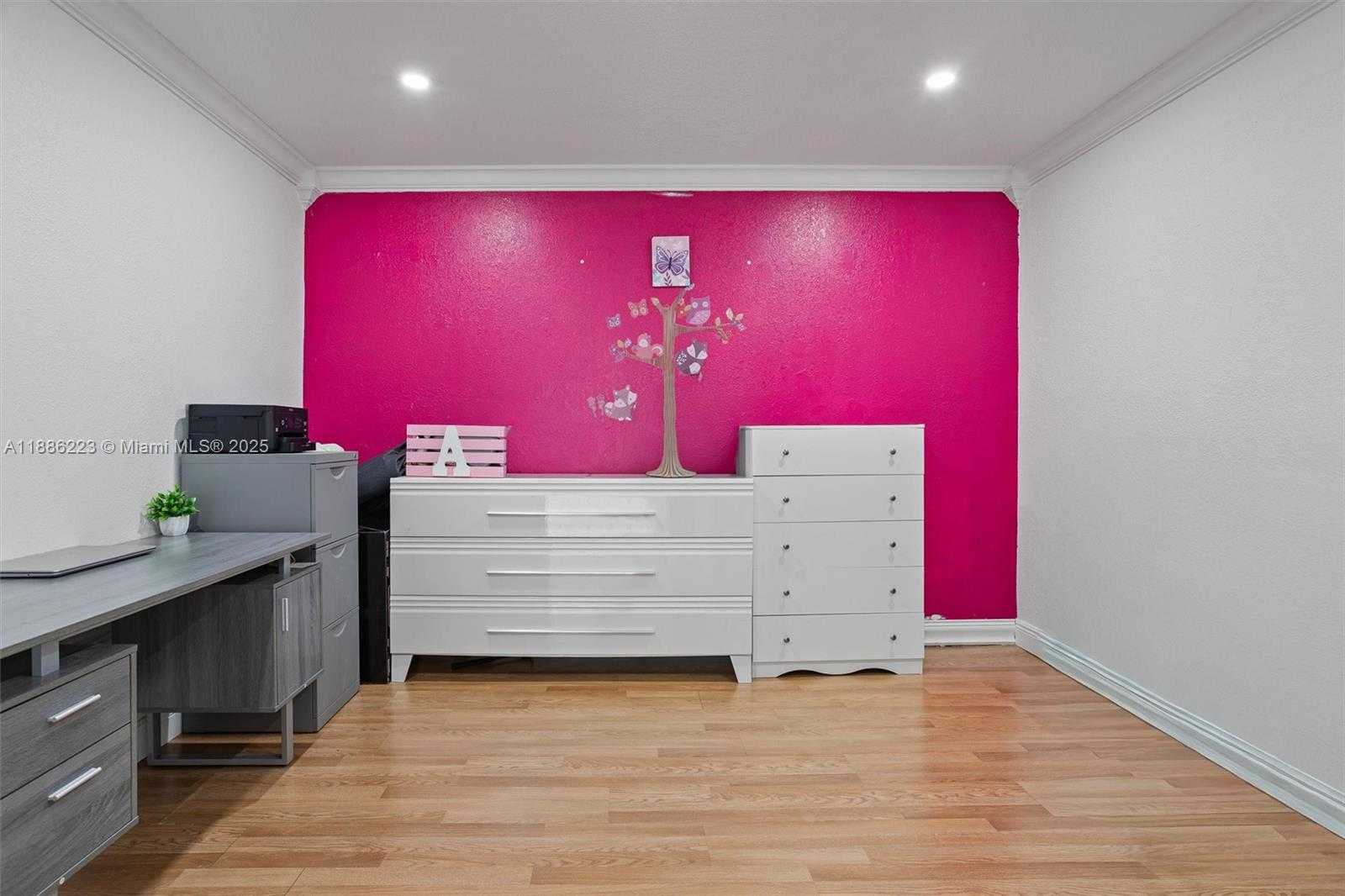 Small Image of 1695 NORTH BLUEBIRD LN, Homestead Number 23