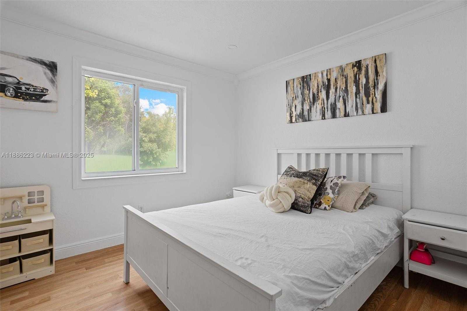 Small Image of 1695 NORTH BLUEBIRD LN, Homestead Number 27
