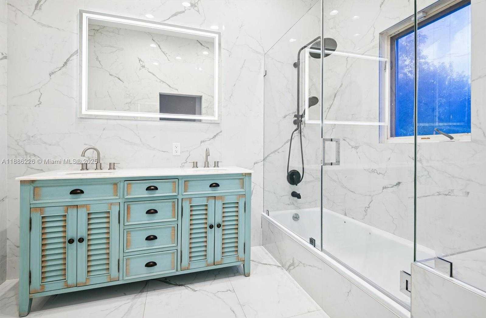 Small Image of 8728 EAST WENDY LN E, West Palm Beach Number 17