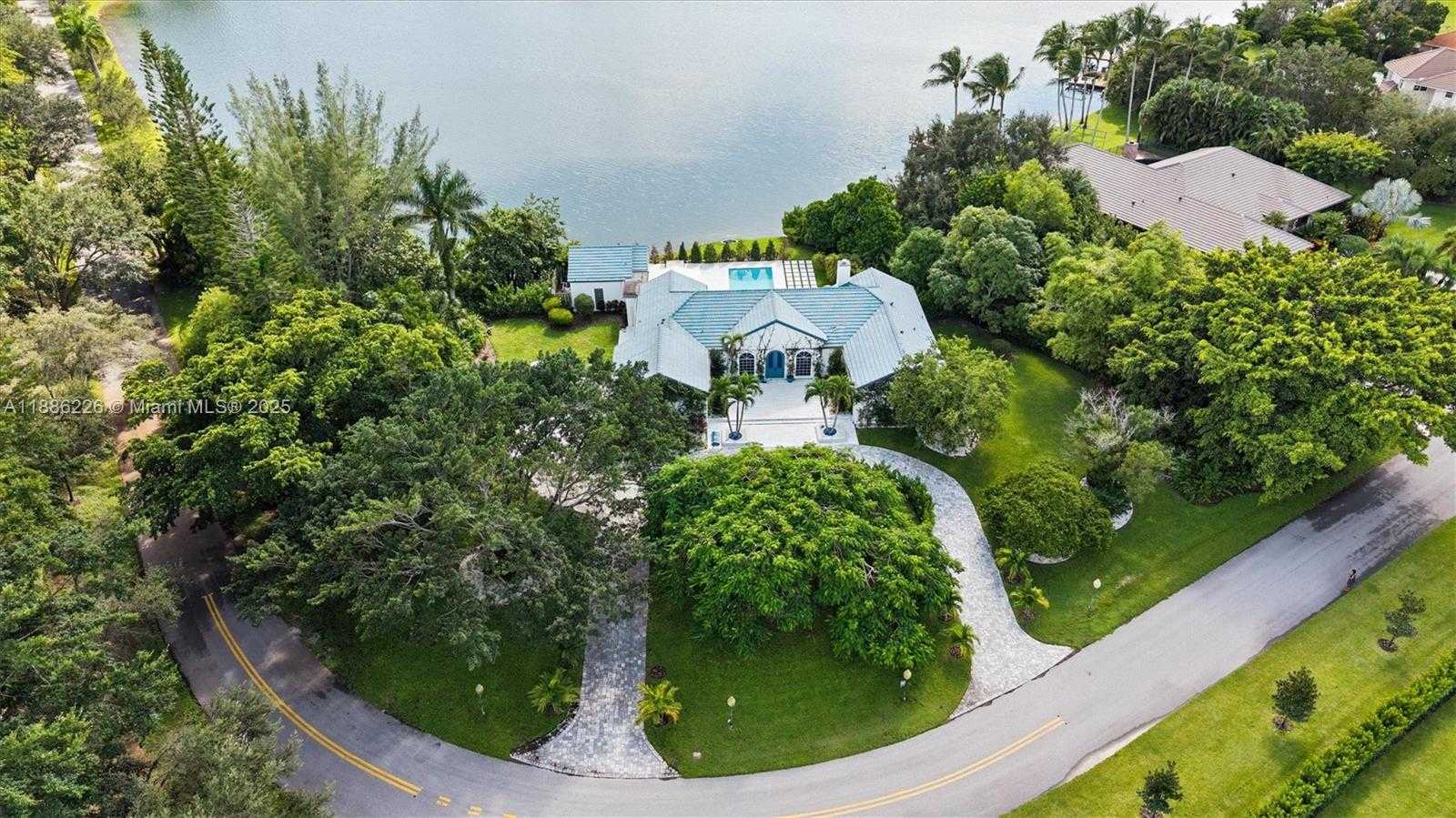 Small Image of 8728 EAST WENDY LN E, West Palm Beach Number 38