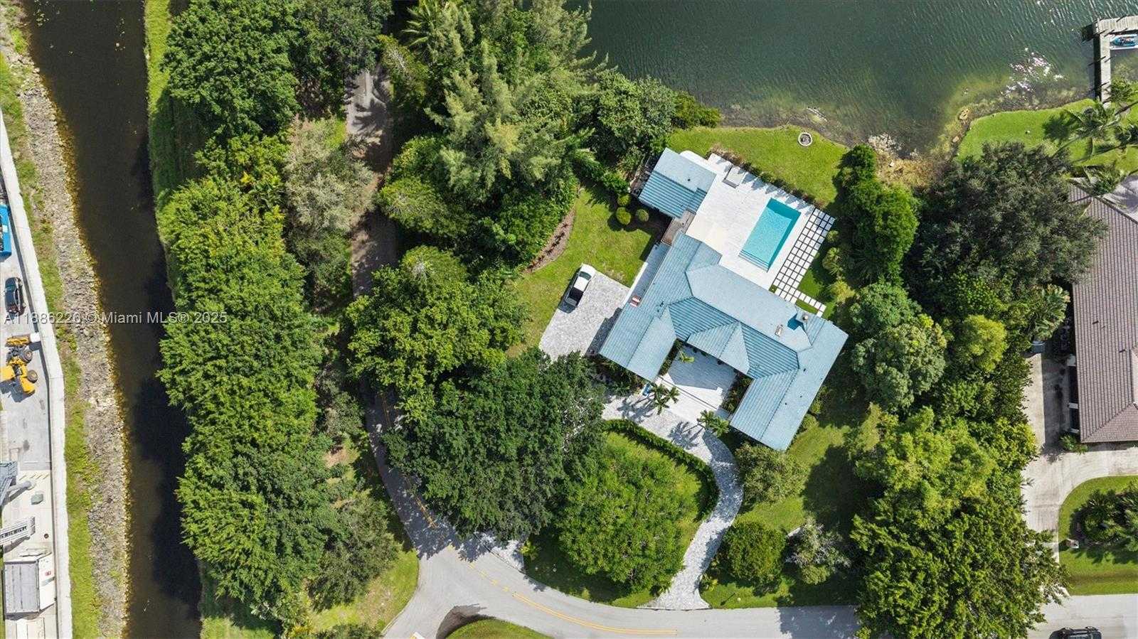 Small Image of 8728 EAST WENDY LN E, West Palm Beach Number 39