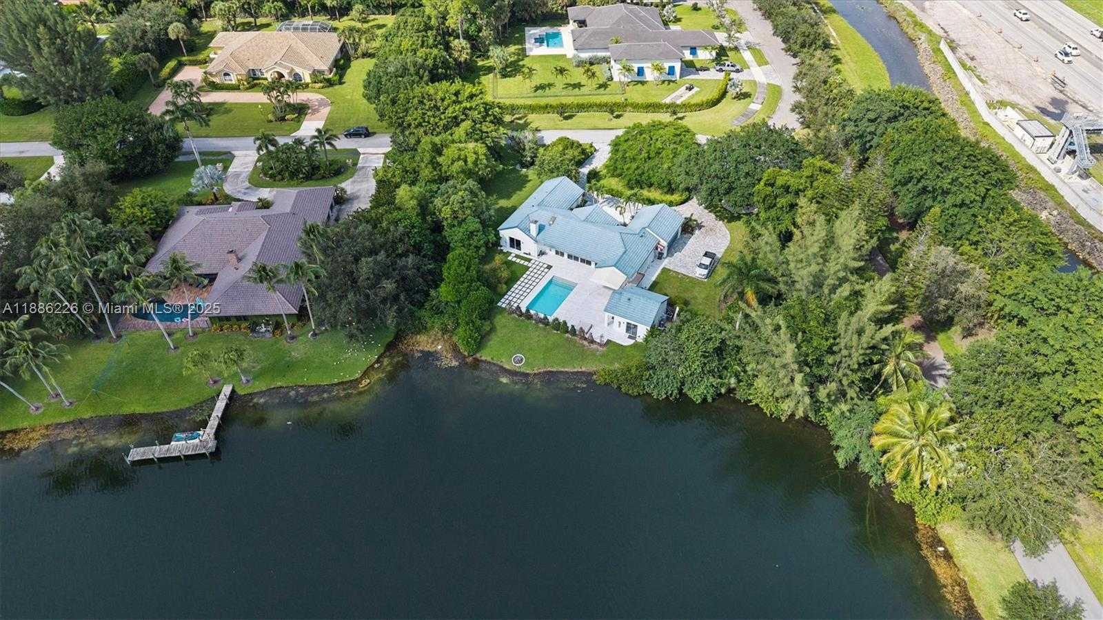 Small Image of 8728 EAST WENDY LN E, West Palm Beach Number 41