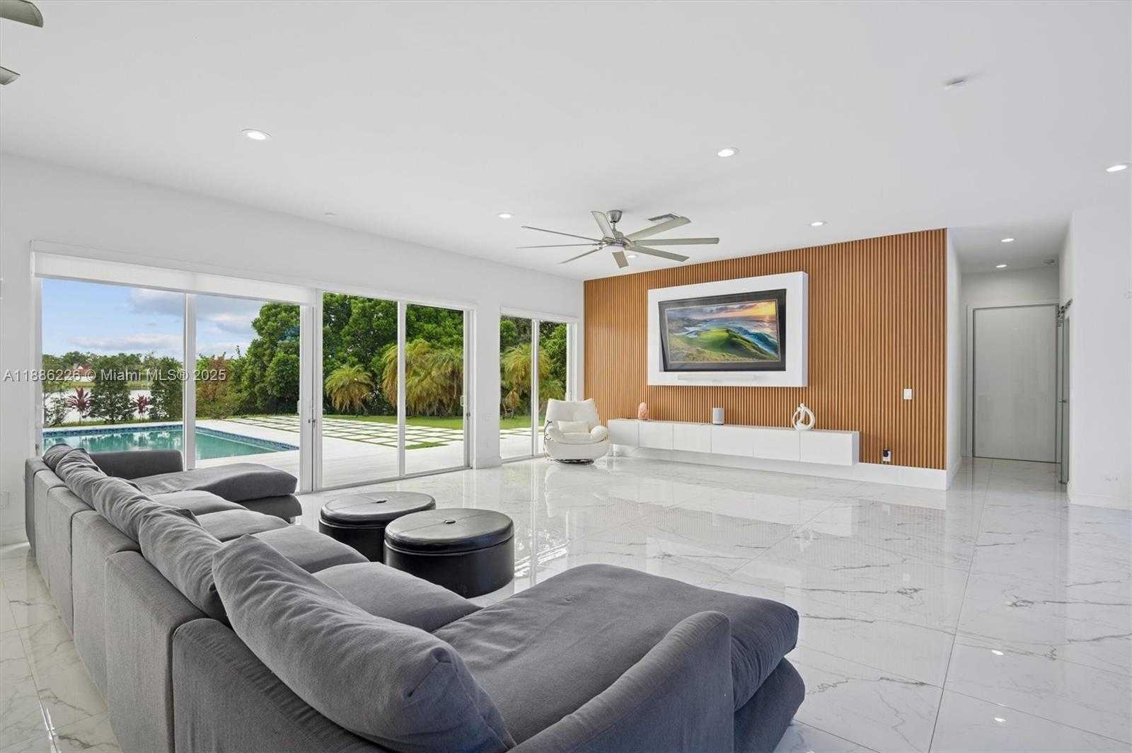 Small Image of 8728 EAST WENDY LN E, West Palm Beach Number 7