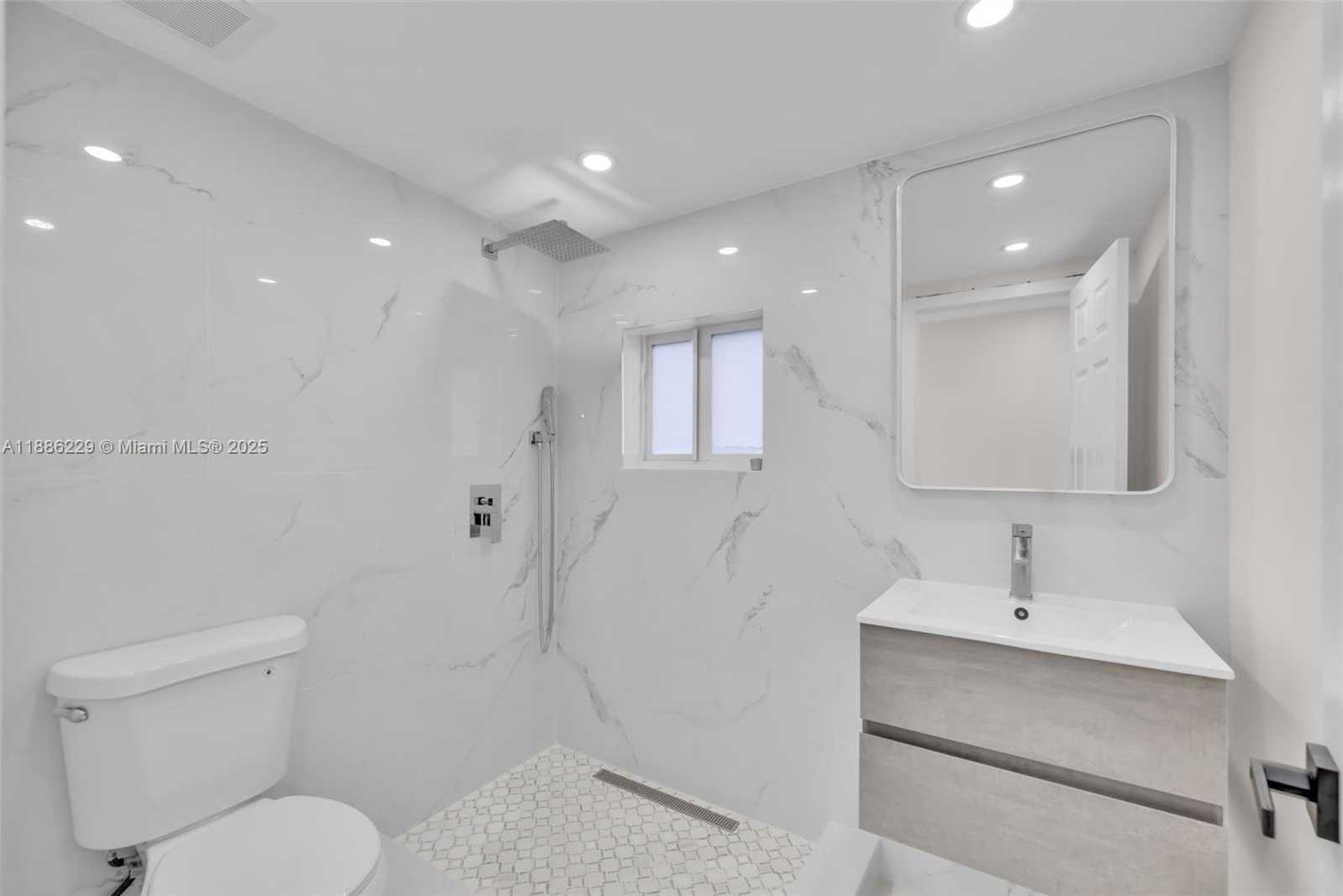 Small Image of 10321 NORTH WEST 32ND PL, Miami Number 15