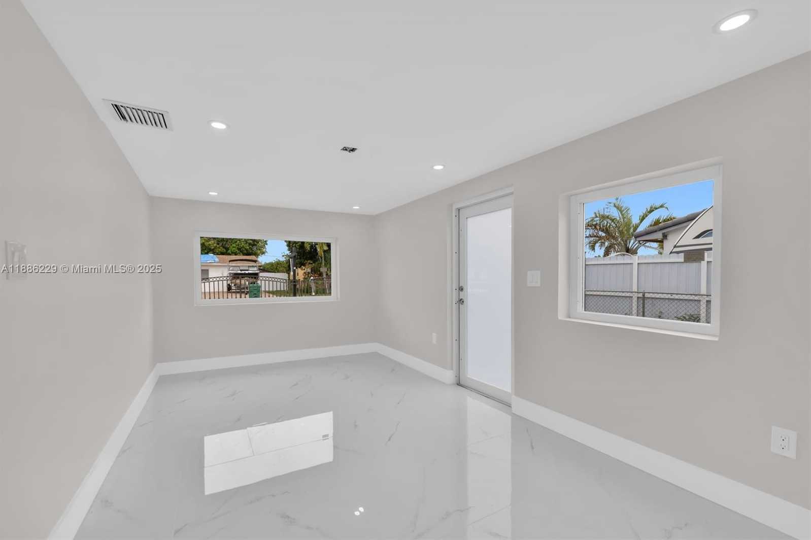 Small Image of 10321 NORTH WEST 32ND PL, Miami Number 16