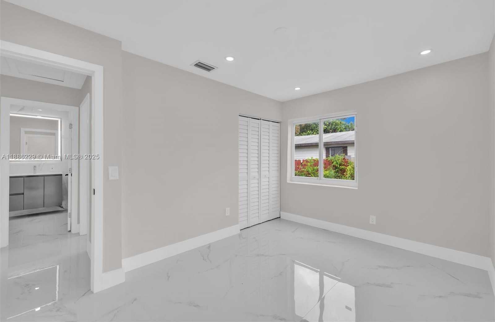 Small Image of 10321 NORTH WEST 32ND PL, Miami Number 18