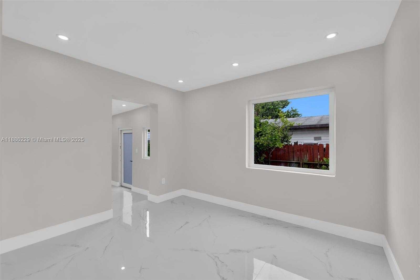 Small Image of 10321 NORTH WEST 32ND PL, Miami Number 21