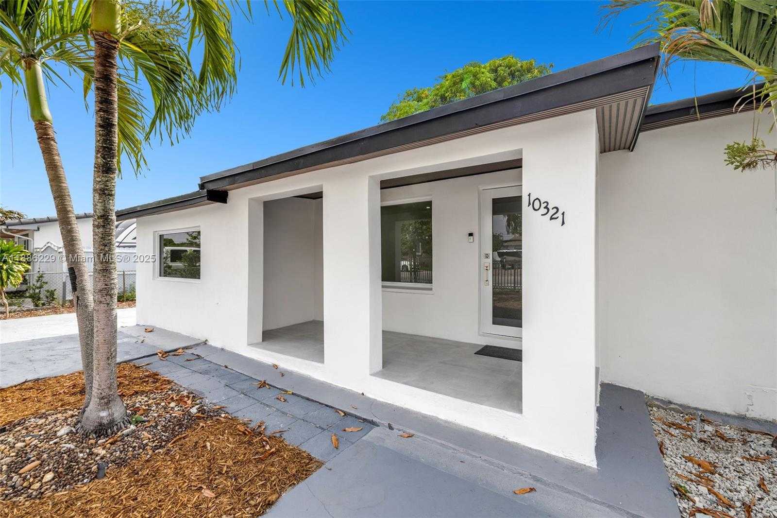 Small Image of 10321 NORTH WEST 32ND PL, Miami Number 5