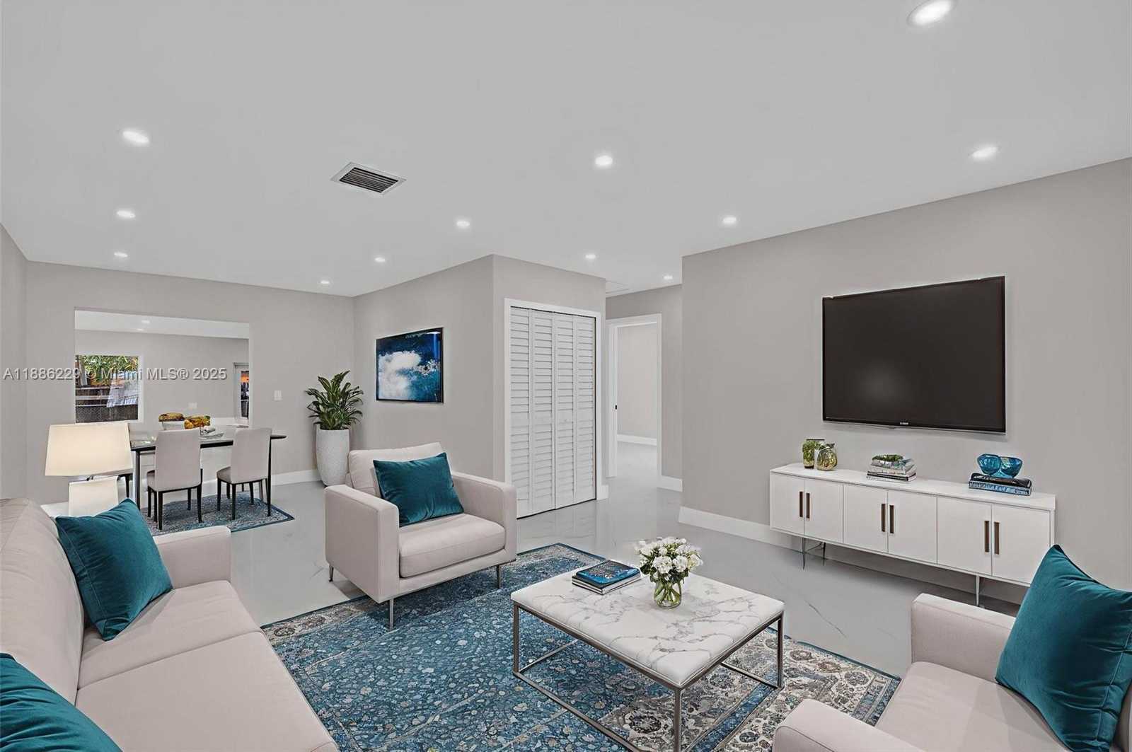 Small Image of 10321 NORTH WEST 32ND PL, Miami Number 7