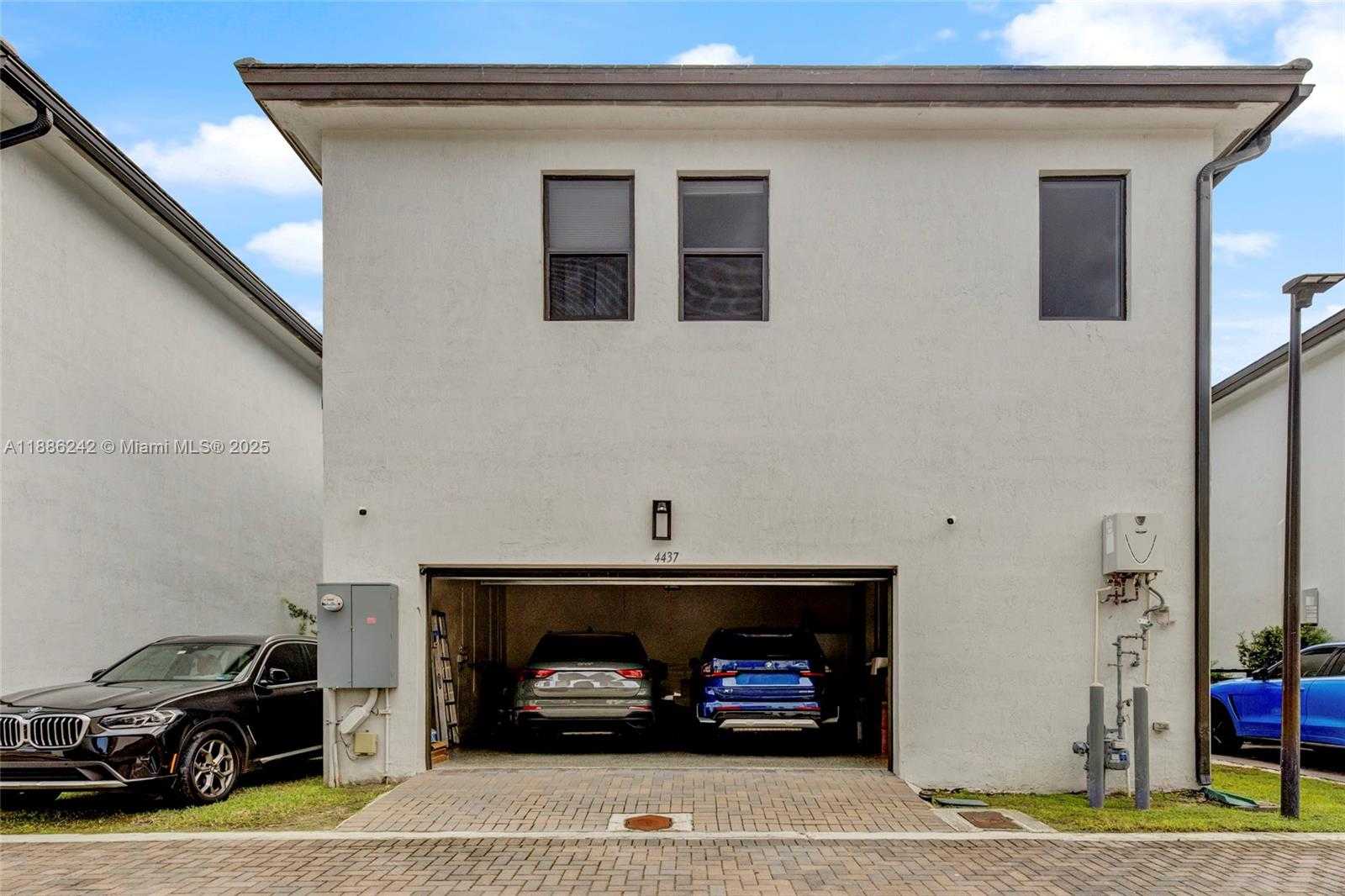Small Image of 4437 NORTH WEST 80TH CT, Doral Number 25