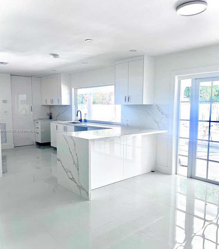 Small Image of 19771 SOUTH WEST 84TH AVE, Cutler Bay Number 10