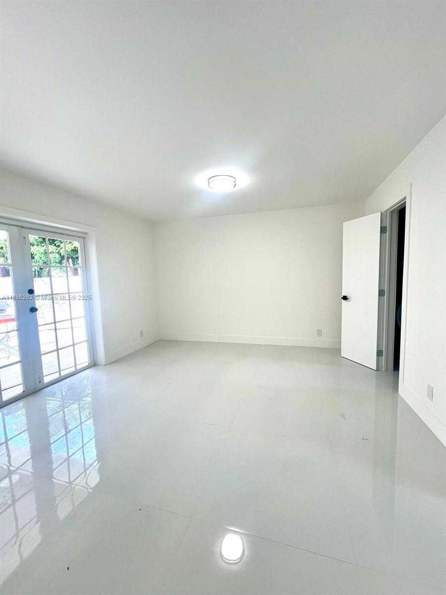 Small Image of 19771 SOUTH WEST 84TH AVE, Cutler Bay Number 5