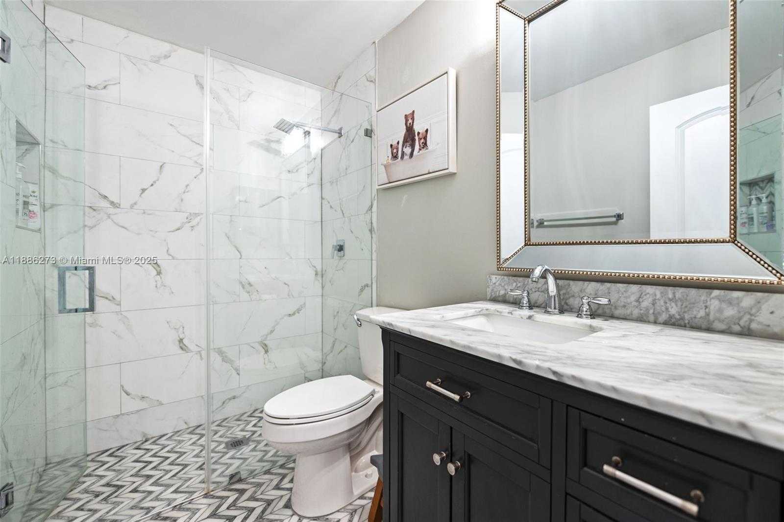 Small Image of 6411 OLDE MOAT WAY, Davie Number 19