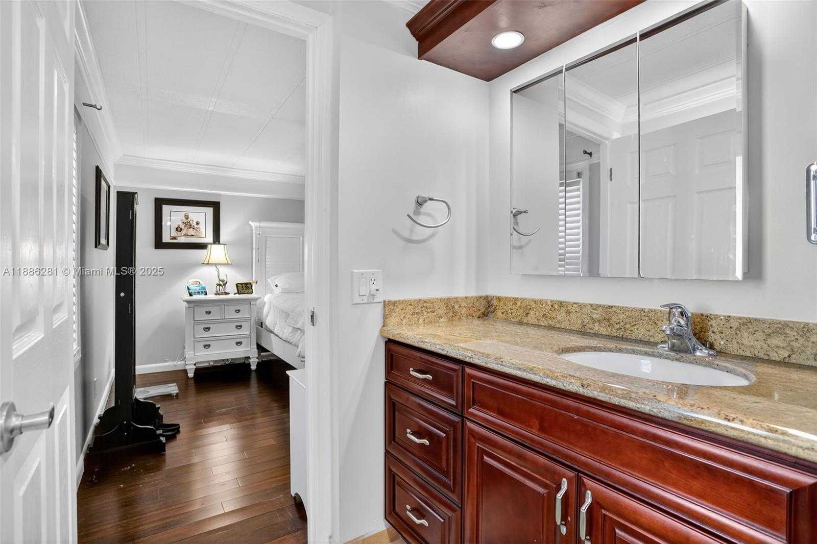 Small Image of 123 NORTH WEST 51ST CT, Deerfield Beach Number 15