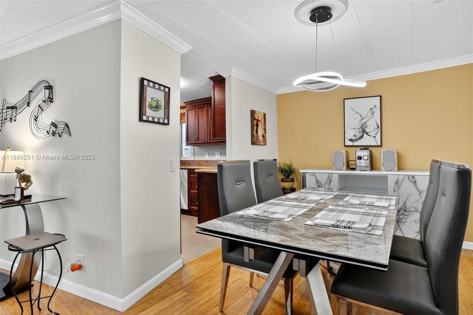 Small Image of 123 NORTH WEST 51ST CT, Deerfield Beach Number 5