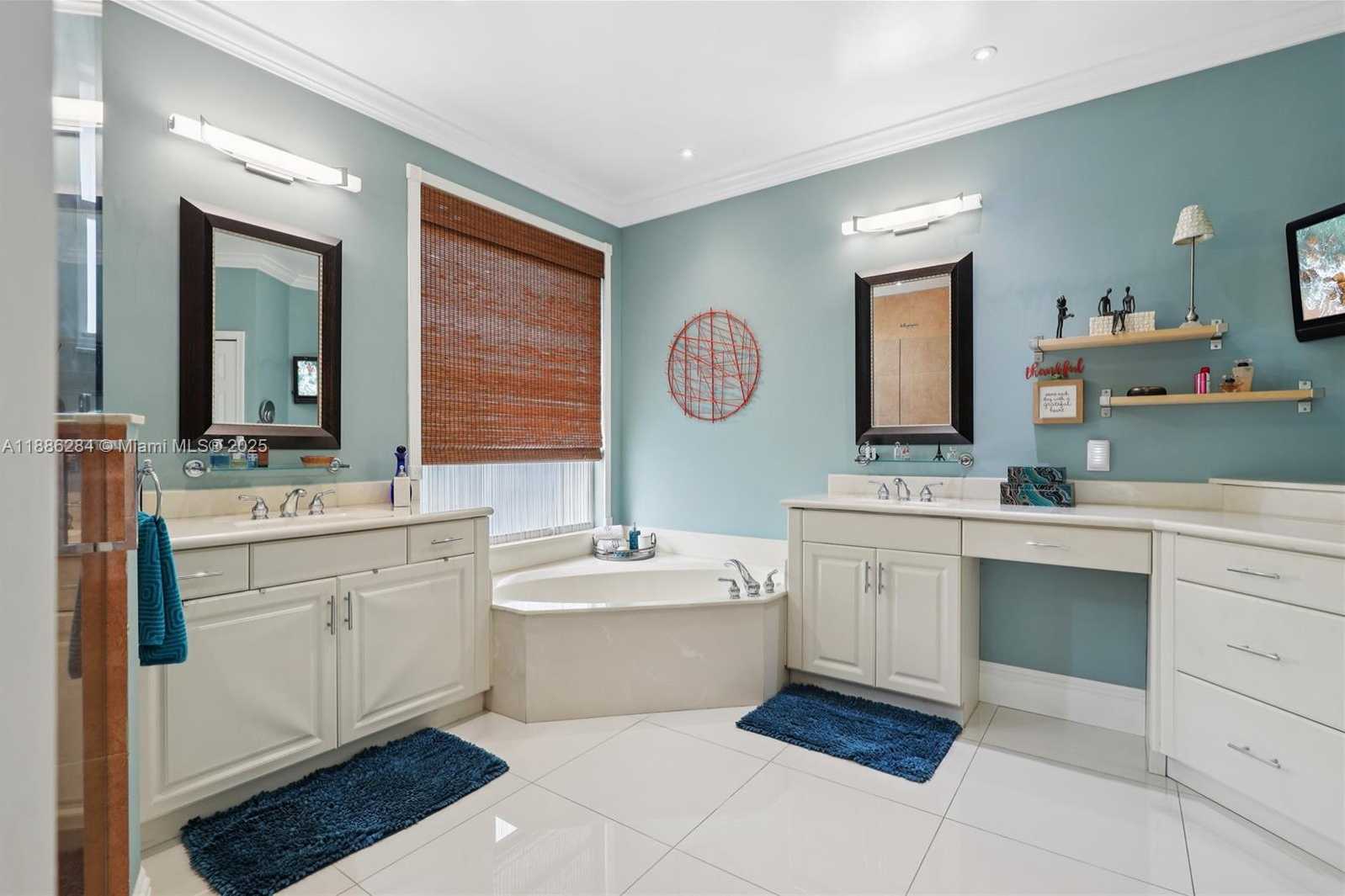 Small Image of 3921 SOUTH WEST 186TH AVE, Miramar Number 15